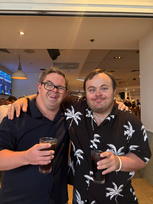 1. Dinner, Drinks & Live Music! - Friday 16/01